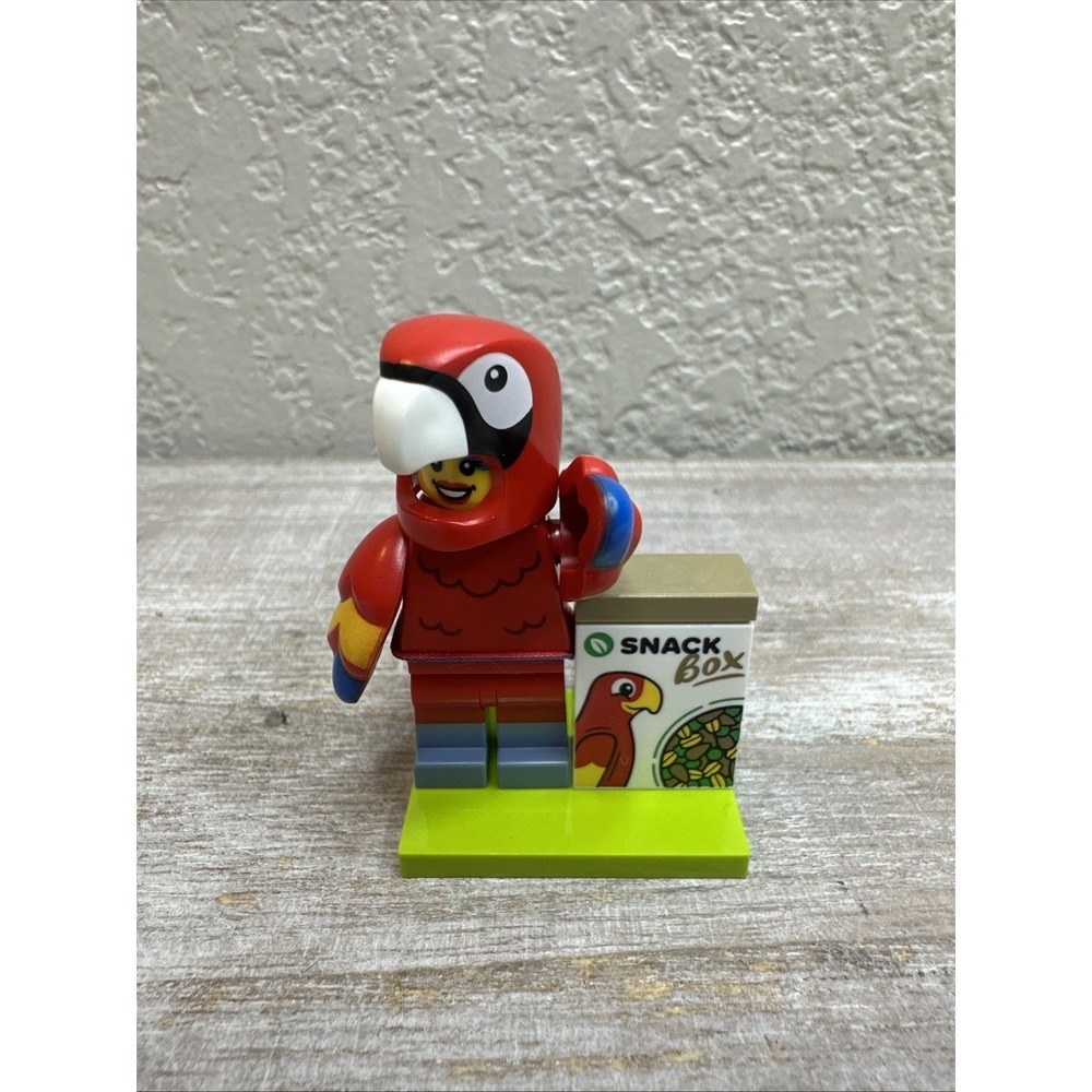 $8 Lego CMF Parrot Costume Fan Series 28 NEW